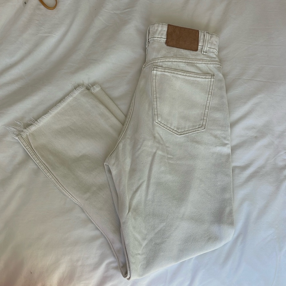 [Zara] white jeans button fly